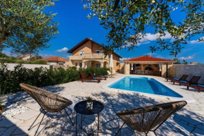 MY DALMATIA - Holiday home Briscola with private pool and amazing outside kitchen